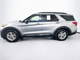 Used 2024 Ford Explorer XLT w/ Equipment Group 202A image 4