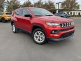 New 2025 Jeep Compass Latitude image 2
