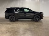 New 2026 Chevrolet Traverse RS image 2