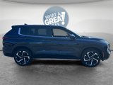 Used 2024 Mitsubishi Outlander AWD image 2