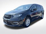 Used 2023 Chrysler Pacifica Touring-L image 1