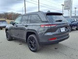 Used 2025 Jeep Grand Cherokee Altitude image 2