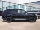 New 2025 Volkswagen Atlas Peak Edition SE image 4