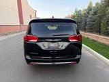Used 2017 Chrysler Pacifica Touring-L image 5