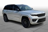 New 2025 Jeep Grand Cherokee Summit image 2