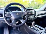 Used 2019 Chevrolet Traverse LT image 2