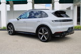 New 2026 Porsche Cayenne GTS image 3