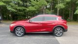 Used 2018 INFINITI QX30 Premium w/ Navigation Package image 2