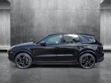 Certified 2023 Porsche Cayenne Platinum Edition image 2