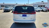 Used 2023 Chrysler Pacifica Touring-L image 4