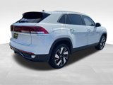 Used 2025 Volkswagen Atlas Cross Sport SE image 3