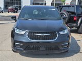 New 2025 Chrysler Pacifica Select image 2
