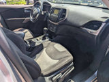 Used 2017 Jeep Cherokee Sport image 3