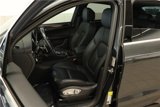 Certified 2024 Porsche Macan image 5