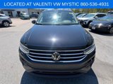 Certified 2024 Volkswagen Tiguan SE w/ Panoramic Sunroof Package image 3