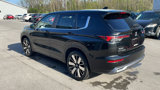 New 2025 Mitsubishi Outlander SE image 5