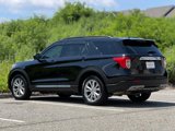 Used 2021 Ford Explorer XLT w/ Equipment Group 202A image 6