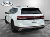 New 2025 Volkswagen Atlas Peak Edition SE image 3