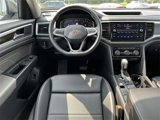 Used 2023 Volkswagen Atlas SE image 2