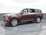 Certified 2022 Kia Telluride LX image 2