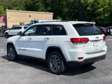 Used 2020 Jeep Grand Cherokee Limited w/ Luxury Group II image 3