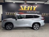 Used 2024 Toyota Highlander XLE image 5