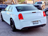 Used 2018 Chrysler 300 Touring L image 6