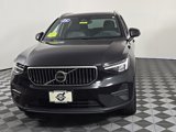 Certified 2025 Volvo XC40 B5 Core image 3