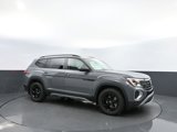 New 2025 Volkswagen Atlas Peak Edition SE image 3