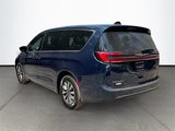 New 2025 Chrysler Pacifica Select image 5
