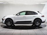 Certified 2024 Porsche Macan image 2