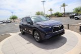 Certified 2025 Toyota Highlander XLE image 3