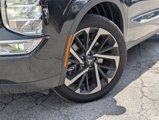 Used 2023 Mitsubishi Outlander SE image 5