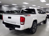 Used 2017 Toyota Tacoma TRD Sport w/ Tow Package (A/T) image 2