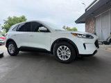 Used 2020 Ford Escape SE image 4