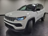 Used 2025 Jeep Compass Limited image 4