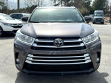 Used 2017 Toyota Highlander XLE image 2