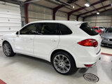 Used 2014 Porsche Cayenne Diesel Platinum Edition image 3