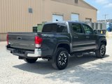 Used 2017 Toyota Tacoma TRD Off-Road image 5