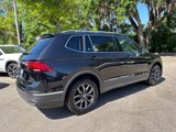 Used 2022 Volkswagen Tiguan SE w/ Panoramic Sunroof Package image 3