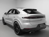 Used 2024 Porsche Cayenne Coupe image 3