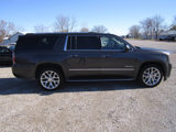 Used 2017 GMC Yukon XL Denali w/ Open Road Package image 4