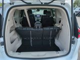 Used 2023 Chrysler Pacifica Touring-L image 5