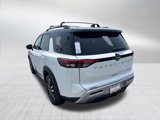 New 2025 Nissan Pathfinder Platinum image 5