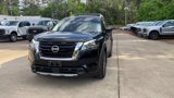 Used 2024 Nissan Pathfinder SL image 2