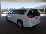 Used 2020 Chrysler Pacifica Touring image 3