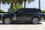 Used 2023 Land Rover Range Rover SE image 3