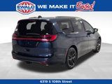 New 2025 Chrysler Pacifica Limited w/ Uconnect Theater Family Group image 3