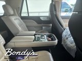 Used 2023 Lincoln Navigator L Reserve image 5