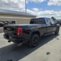 Used 2022 GMC Sierra 3500 Denali w/ Denali Black Diamond Edition image 6